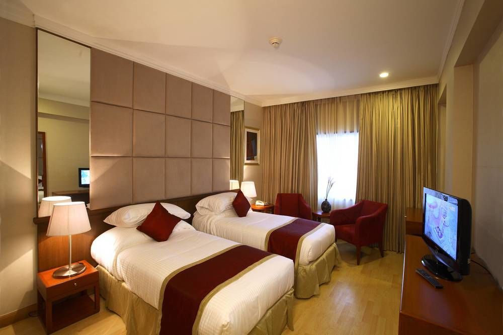 Ellaa Hotel Gachibowli Hyderabad Exterior foto