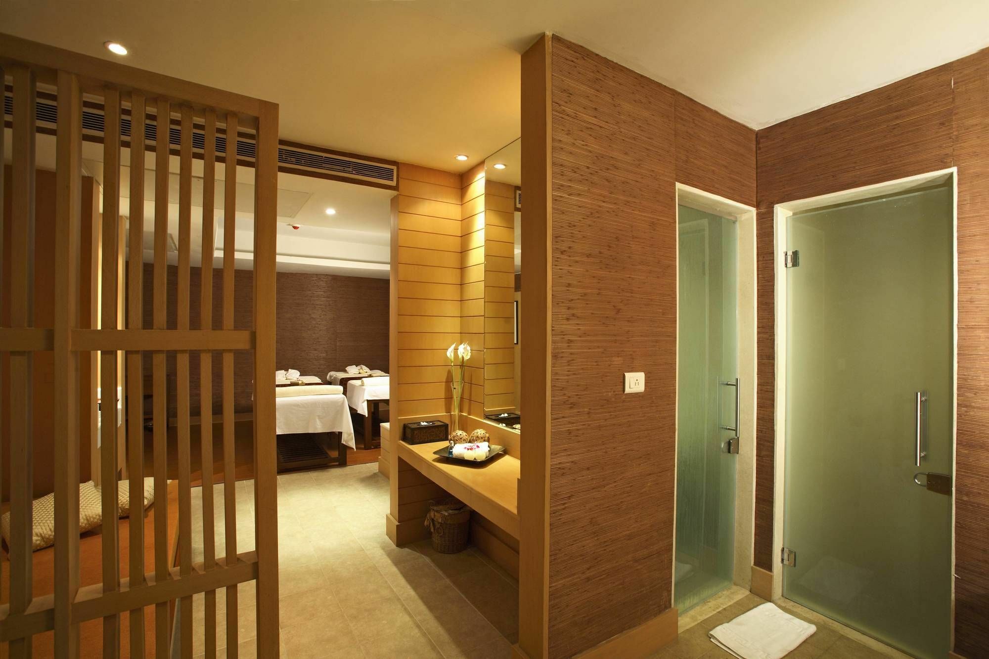 Ellaa Hotel Gachibowli Hyderabad Exterior foto