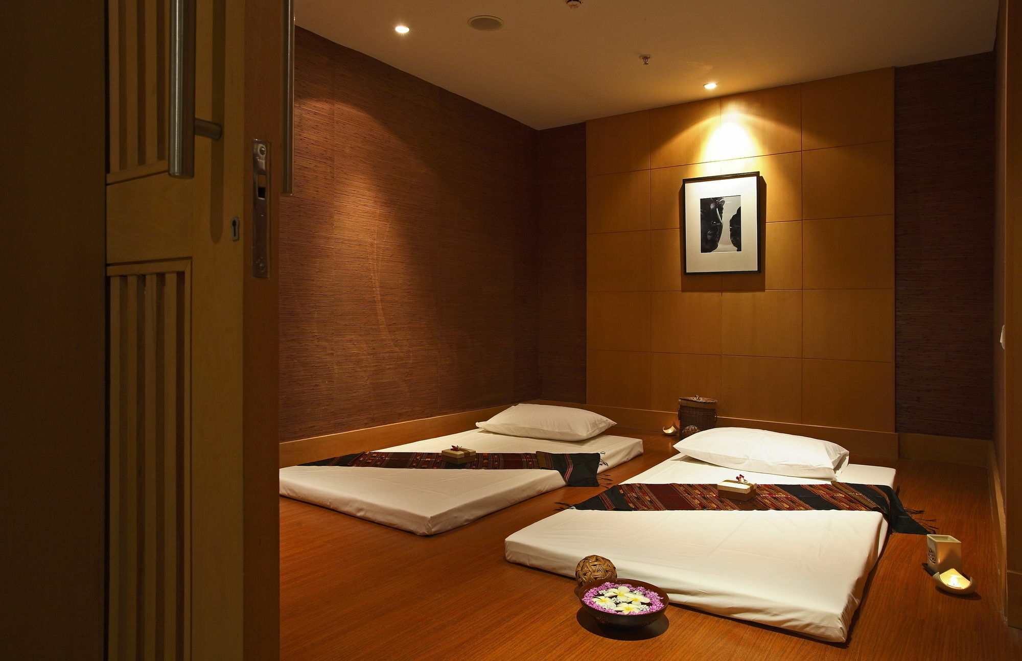Ellaa Hotel Gachibowli Hyderabad Exterior foto